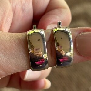 Robert Lee Morris Wide Silver-Tone Hoops, NFS